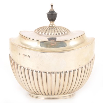 Lot 148 - A Victorian silver tea caddy
