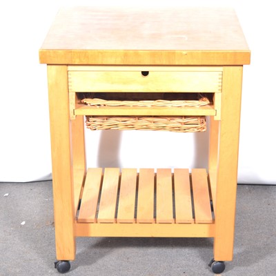 Lot 114 - Kitchen oak and pine mobile chopping block