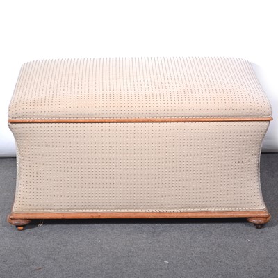 Lot 118 - Victorian style box ottoman