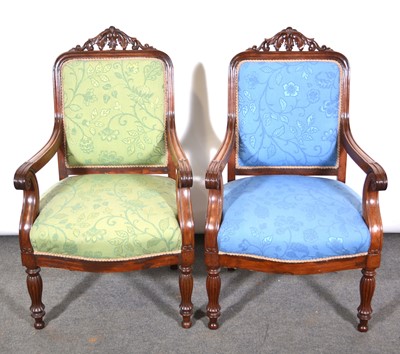 Lot 476 - Pair of Victorian mahogany chairs