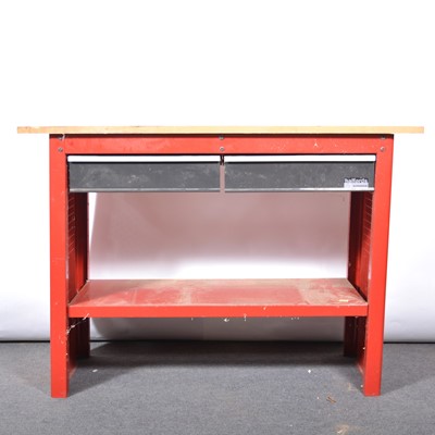 Lot 38 - Halfords workbench