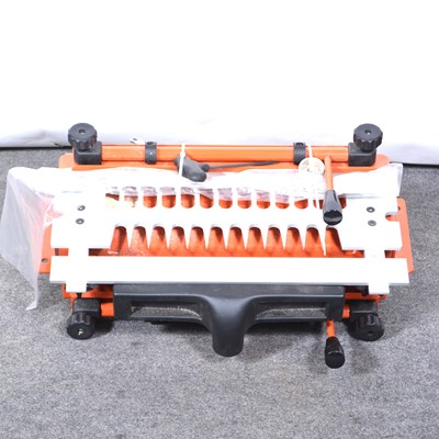 Lot 69 - UJK dovetail jig