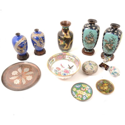 Lot 69 - Collection of cloisonne items.