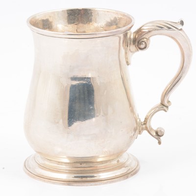 Lot 243 - George III silver tankard, John Swift, London 1749.