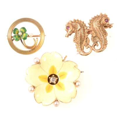 Lot 292 - Three brooches.