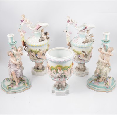 Lot 22 - Sitzendorf style porcelain