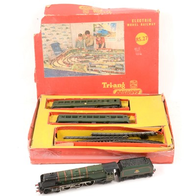Lot 129 - Hornby Dublo 'Duchess of Montrose' locomotive and RS.27 set.