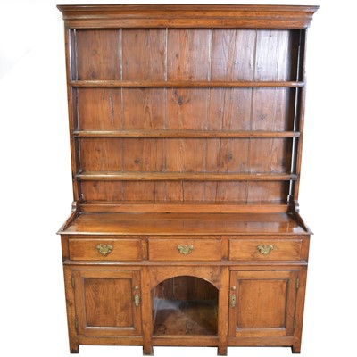 Lot 463 - Georgian oak dresser