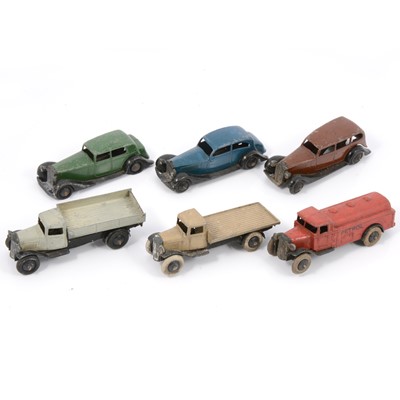 Lot 215 - Six pre-war Dinky Toys