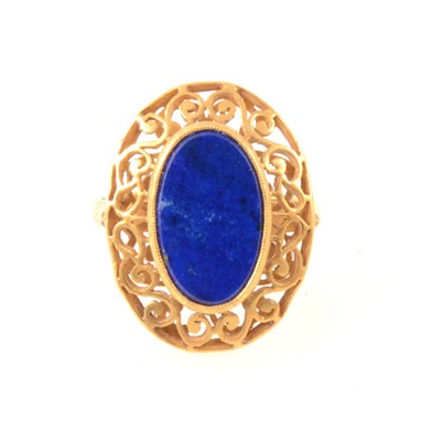 Lot 285 - 18 carat yellow gold lapis lazuli dress ring.