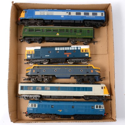 Lot 134 - Six Tri-ang and Lima OO gauge model railway diesel locomotives