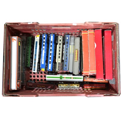 Lot 145 - Twenty Three OO gauge model railway passenger coaches and dummy cars