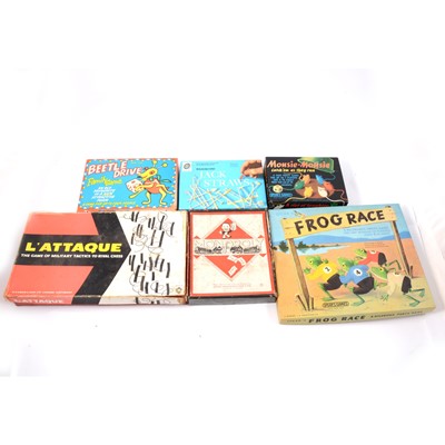 Lot 107 - Toys and games