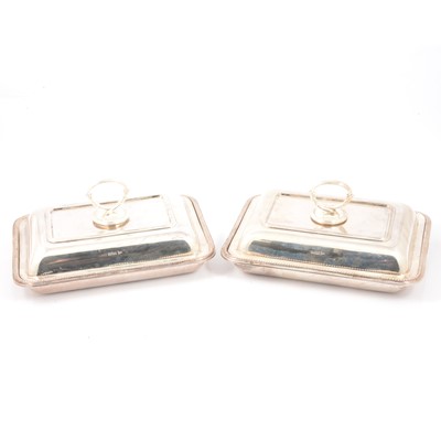 Lot 249 - Pair of silver entree dishes, Walker & Hall, Sheffield 1901.