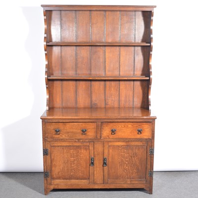 Lot 635 - Oak dresser