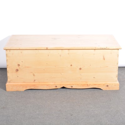 Lot 577 - Large stripped pine blanket box.