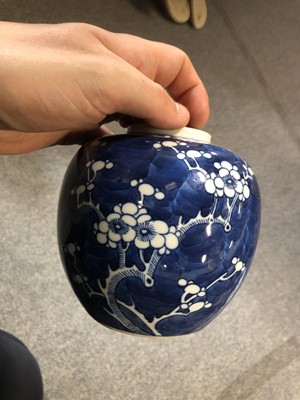 Lot 62 - Collection of decorative ceramics and glass