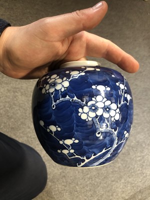 Lot 62 - Collection of decorative ceramics and glass
