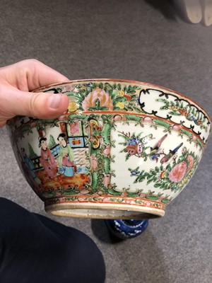 Lot 62 - Collection of decorative ceramics and glass