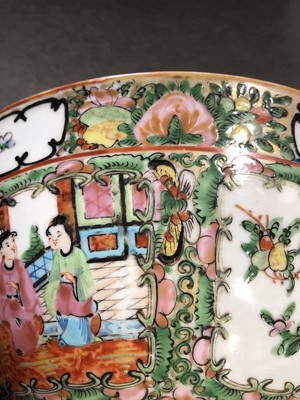 Lot 62 - Collection of decorative ceramics and glass