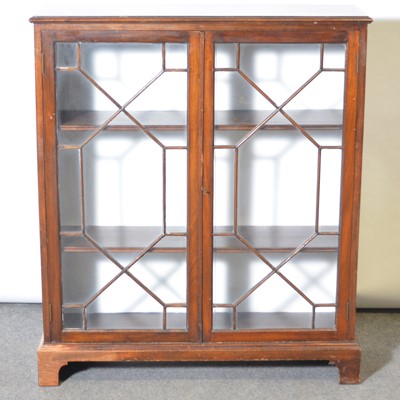 Lot 572 - Mahogany bookcase