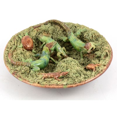 Lot 10 - Portuguese Palissy dish, Mafra