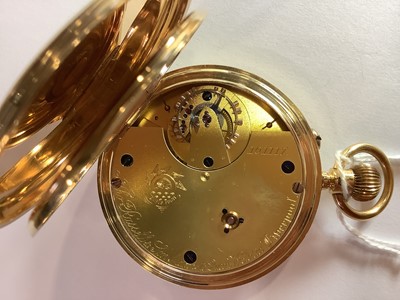 Lot 106 - Tho's Russell & Son - an 18 carat gold full hunter pocket watch with original box and certificate.