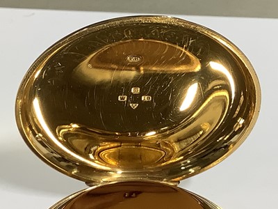 Lot 106 - Tho's Russell & Son - an 18 carat gold full hunter pocket watch with original box and certificate.