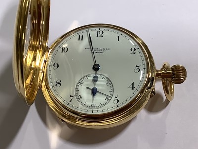 Lot 106 - Tho's Russell & Son - an 18 carat gold full hunter pocket watch with original box and certificate.