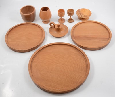 Lot 179 - Quantity of modern treen by Dennis French, Cecil Jordan, and Paul Howard