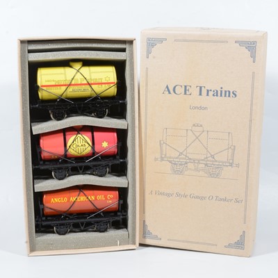 Lot 10 - ACE Trains O gauge 4 wheel tanker wagon set no.3