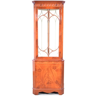 Lot 643 - Reproduction freestanding mahogany corner cupboard