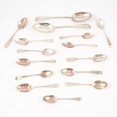 Lot 279 - Pair of Old English pattern silver tablespoons, etc