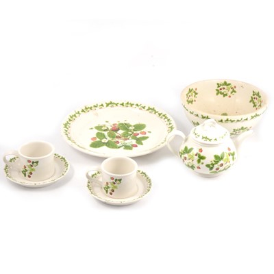 Lot 91 - Portmeirion 'Summer Strawberries' pattern tea/breakfast ware.
