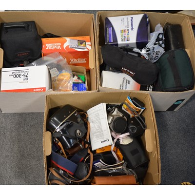 Lot 188 - Vintage film and digital cameras, three boxes