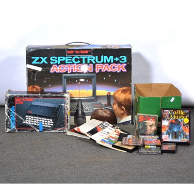 Lot 199 - Two Sinclair computers and games.