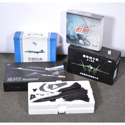 Lot 182 - Four scale aircraft models, including AF1 1:72 scale Lockheed Martin SR-71 A Blackbird