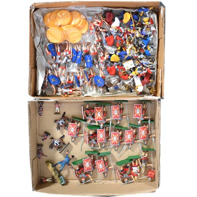 Lot 241 - Sixteen Blue-box Roman type military figures, and other loose plastic and cast-metal military figures.