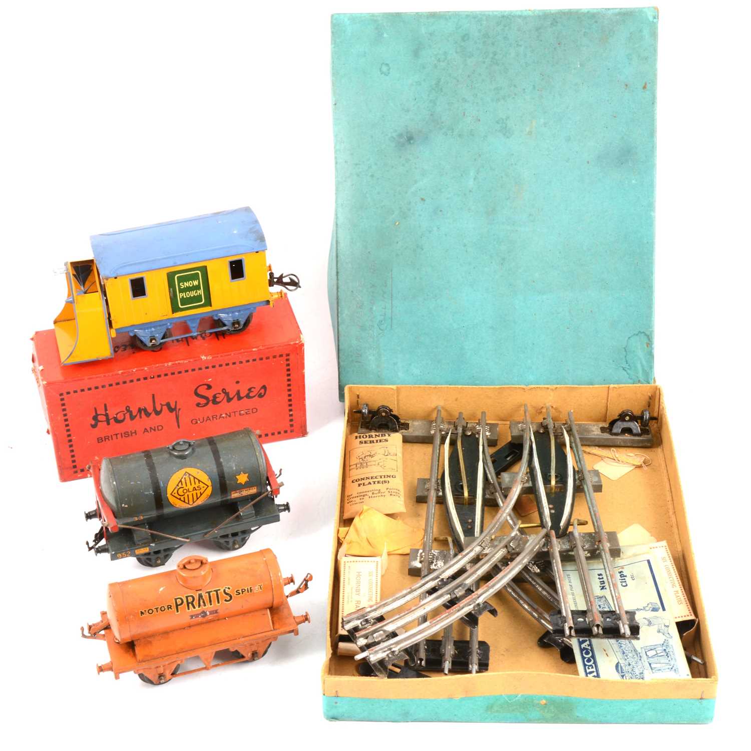 Lot 11 - Hornby O gauge model railway wagons and track