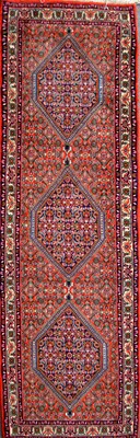 Lot 290 - Khamseh type runner