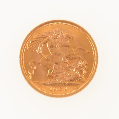 Lot 209 - Elizabeth II gold Sovereign coin, 1967, 8g.