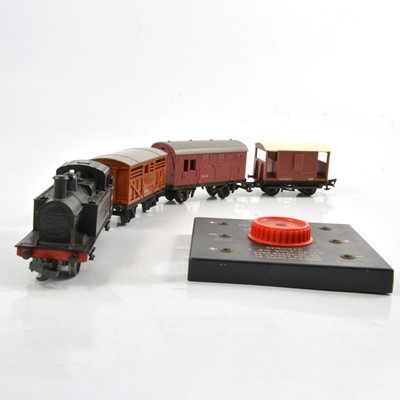 Lot 150A - A Triang 00 gauge train set.