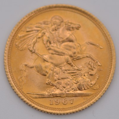Lot 104E - A Gold Full Sovereign Elizabeth II 1967.