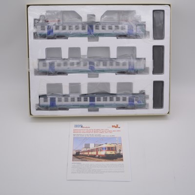 Lot 14 - Big Models HO gauge model locomotive set, ref 91402 Italian Railways EMU class ALe803