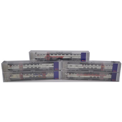Lot 37 - Five Roco HO gauge model railways passenger coaches, SBB tri-level control coach etc