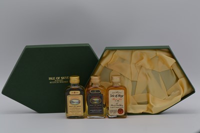 Lot 96 - Macleod's Isle of Skye - three miniature bottle gift set