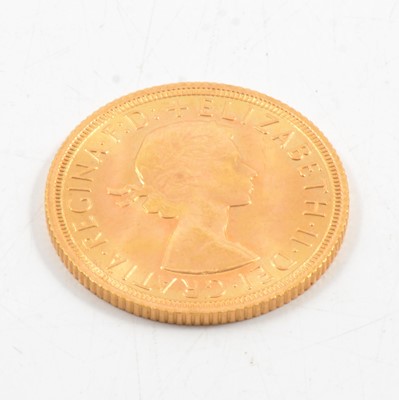 Lot 359 - Elizabeth II gold Sovereign, 1967