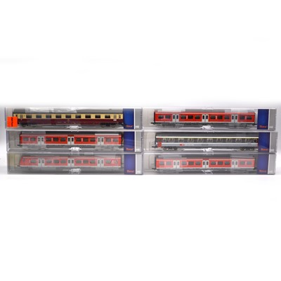 Lot 114 - Six Roco HO gauge model railway passenger coaches