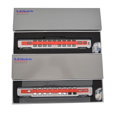 Lot 154 - LS Models Exclusive HO model railway passenger coaches, two ref 49013 WLBm172.0