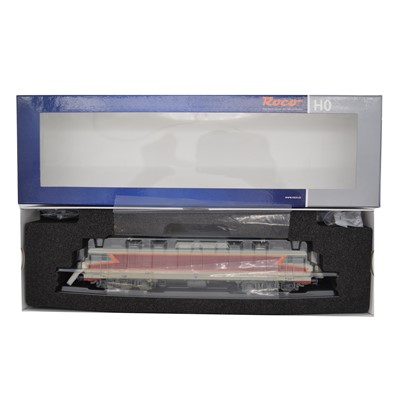 Lot 173 - Roco HO gauge model railway diesel locomotive ref 72632 SNCF CC6519 TEE Beton, boxed.